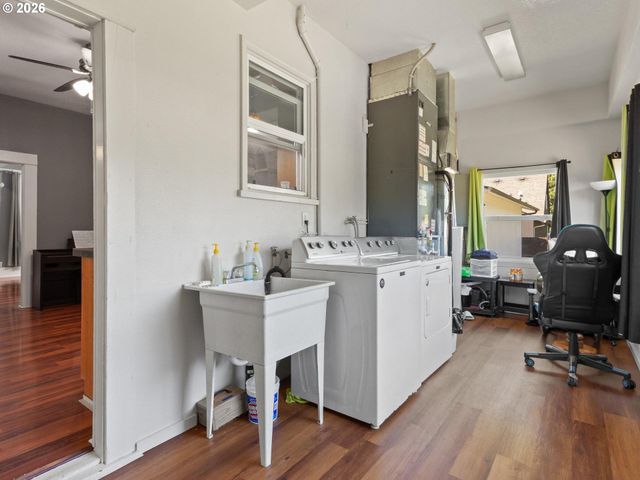 410 E YACOLT Rd, Yacolt, WA 98675