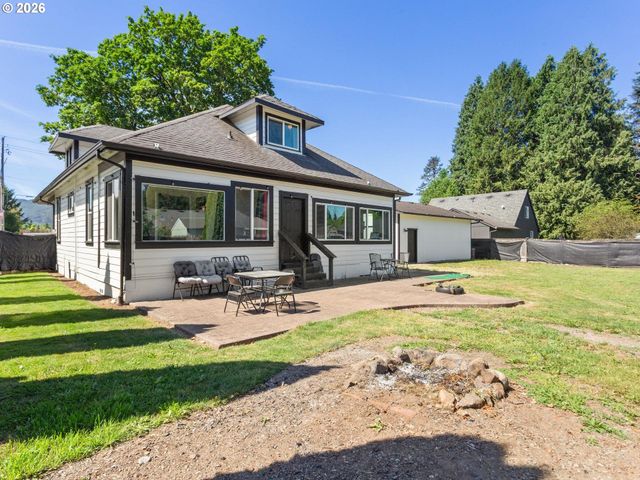 410 E YACOLT Rd, Yacolt, WA 98675