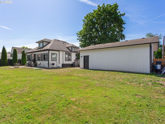 410 E YACOLT Rd, Yacolt, WA 98675