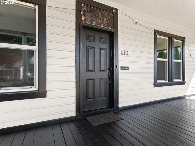 410 E YACOLT Rd, Yacolt, WA 98675