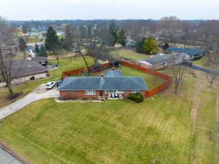 6 Patricia Lane, Prospect Heights, IL 60070