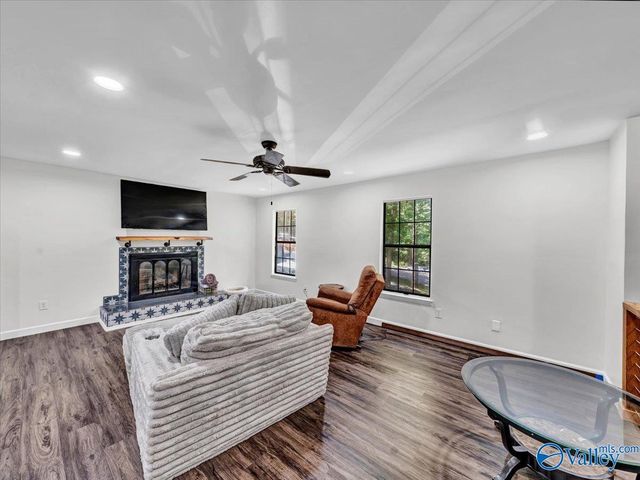 3516 Cedar Lane, Guntersville, AL 35976