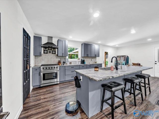 3516 Cedar Lane, Guntersville, AL 35976