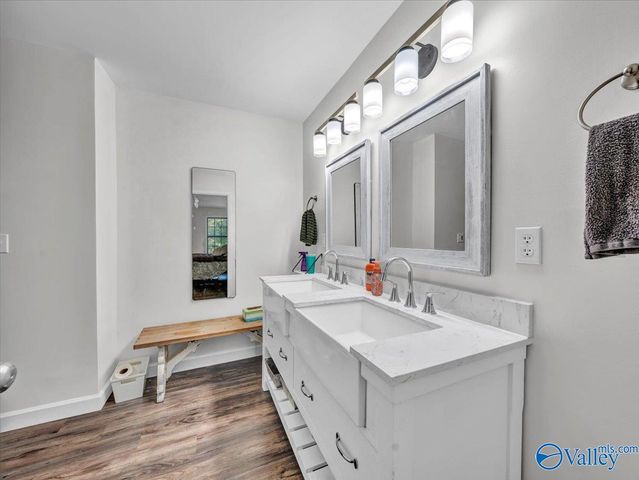 3516 Cedar Lane, Guntersville, AL 35976