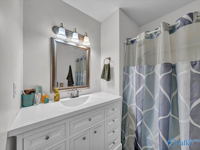 3516 Cedar Lane, Guntersville, AL 35976