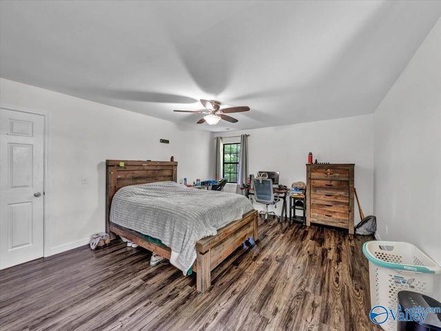 3516 Cedar Lane, Guntersville, AL 35976