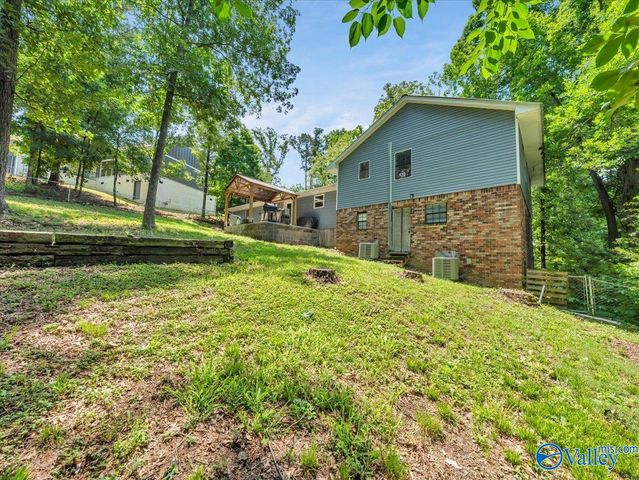 3516 Cedar Lane, Guntersville, AL 35976