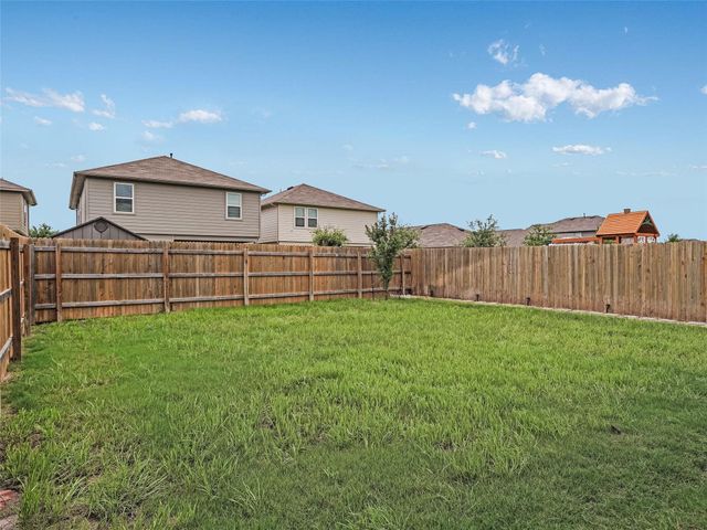 383 Sickle LOOP, Kyle, TX 78640