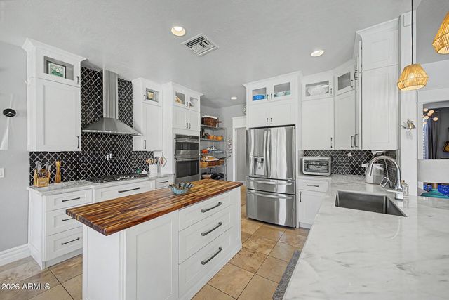 8533 E HALIFAX Circle, Mesa, AZ 85207