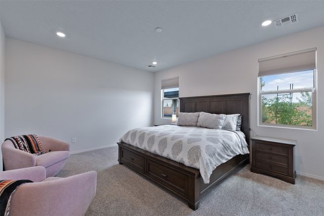 3147 Vista Luna, Santa Fe, NM 87507