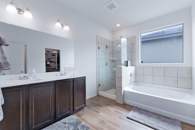 3147 Vista Luna, Santa Fe, NM 87507
