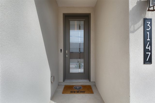 3147 Vista Luna, Santa Fe, NM 87507