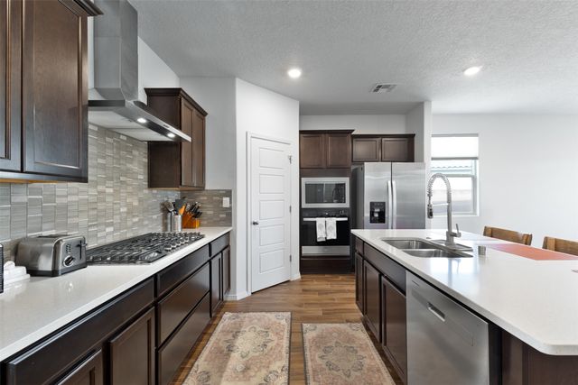 3147 Vista Luna, Santa Fe, NM 87507