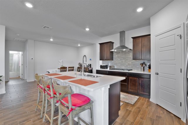 3147 Vista Luna, Santa Fe, NM 87507