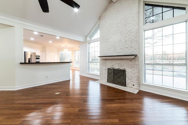 7955 Riviera Ct, Beaumont, TX 77707