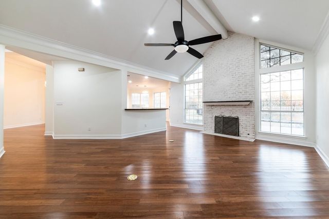 7955 Riviera Ct, Beaumont, TX 77707