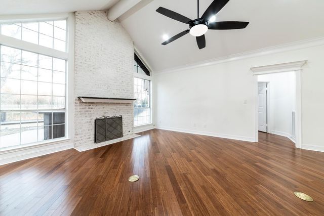 7955 Riviera Ct, Beaumont, TX 77707