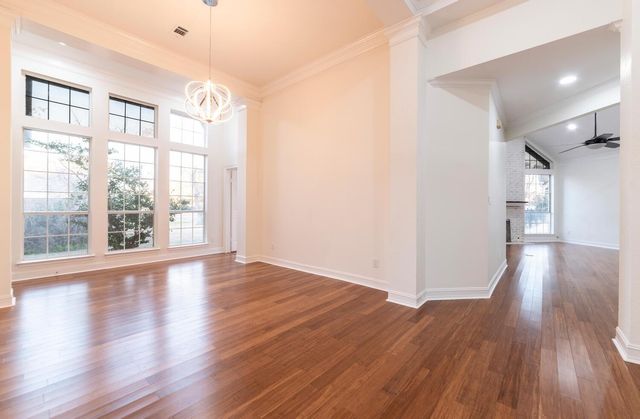 7955 Riviera Ct, Beaumont, TX 77707