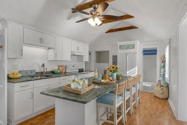 89 Lewis Rd, Yarmouth, MA 02673