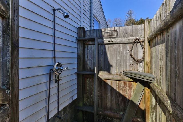 89 Lewis Rd, Yarmouth, MA 02673