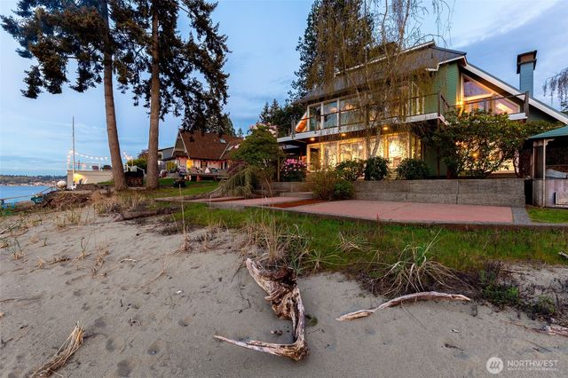 1105 14th Avenue, Fox Island, WA 98333