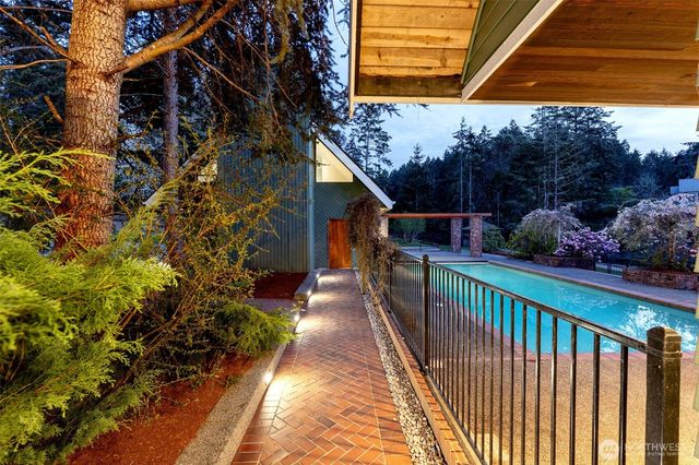 1105 14th Avenue, Fox Island, WA 98333