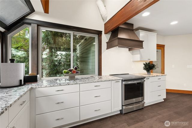 1105 14th Avenue, Fox Island, WA 98333