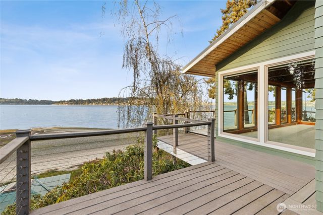 1105 14th Avenue, Fox Island, WA 98333