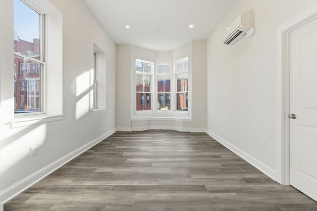 19-25 Essex 402, Haverhill, MA 01830