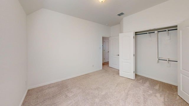 404 Ashby DR, Hutto, TX 78634