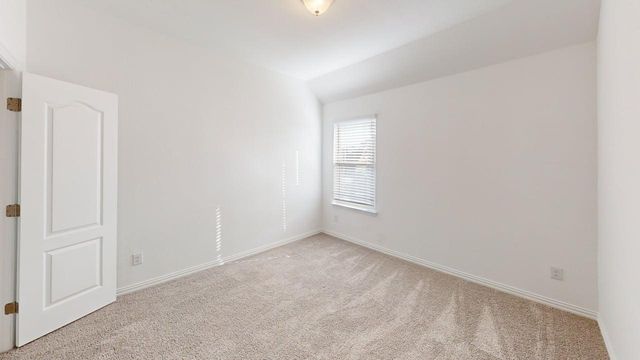 404 Ashby DR, Hutto, TX 78634