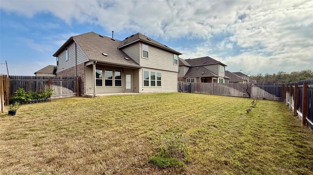 404 Ashby DR, Hutto, TX 78634