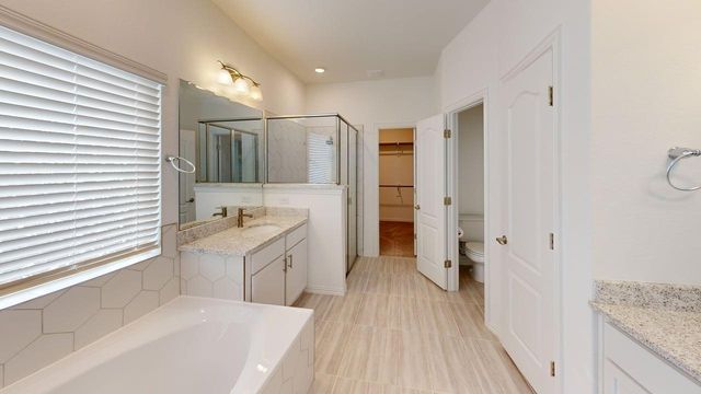 404 Ashby DR, Hutto, TX 78634