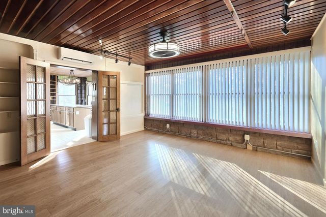 6691 HARMONY GROVE RD, Dover, PA 17315