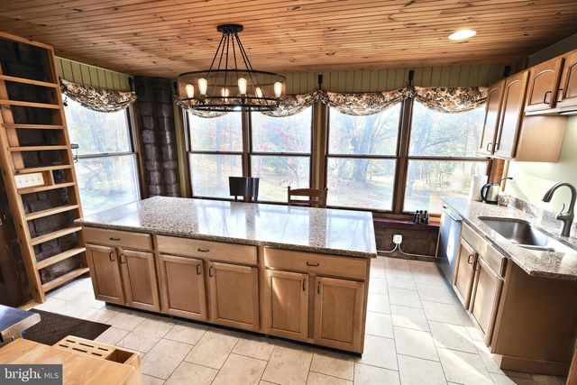 6691 HARMONY GROVE RD, Dover, PA 17315