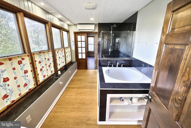 6691 HARMONY GROVE RD, Dover, PA 17315