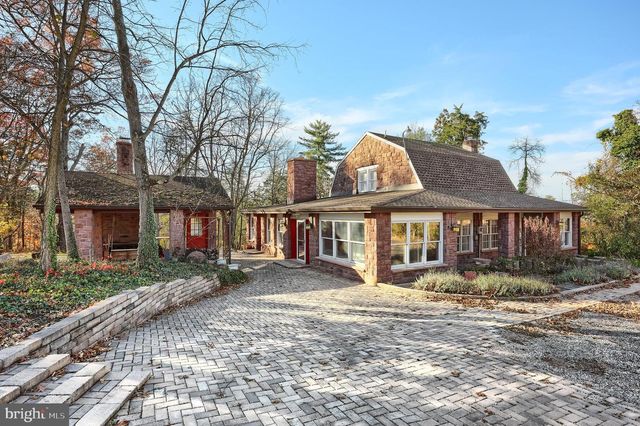 6691 HARMONY GROVE RD, Dover, PA 17315