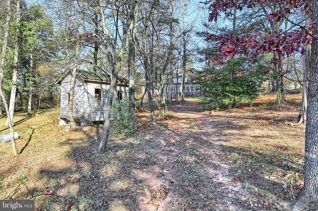 6691 HARMONY GROVE RD, Dover, PA 17315