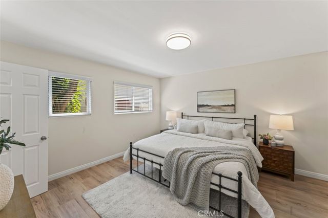 17008 Hartland St, Lake Balboa, CA 91406