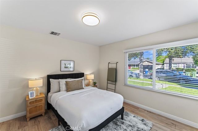 17008 Hartland St, Lake Balboa, CA 91406