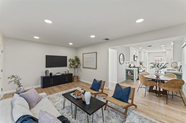 17008 Hartland St, Lake Balboa, CA 91406