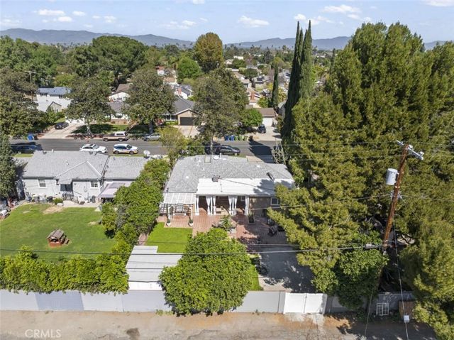 17008 Hartland St, Lake Balboa, CA 91406