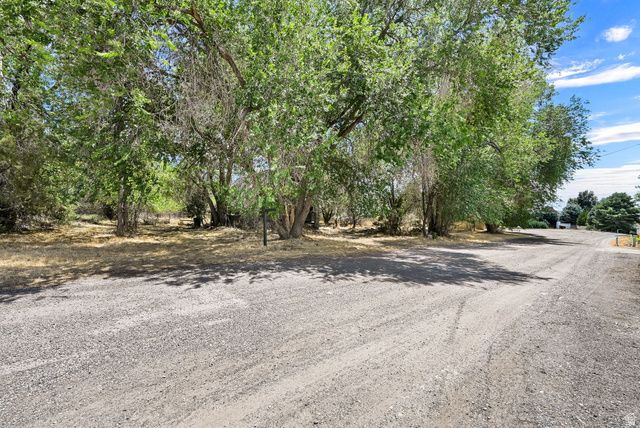 10717 S 1225 E, Sandy, UT 84094