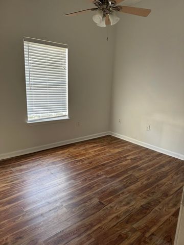 243 Bay Grove Road, Freeport, FL 32439