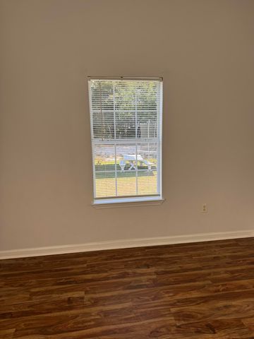 243 Bay Grove Road, Freeport, FL 32439