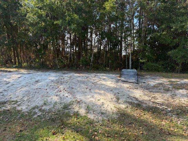 243 Bay Grove Road, Freeport, FL 32439