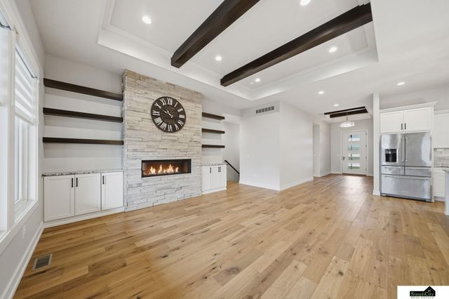 6141 S 97th Street, Lincoln, NE 68526