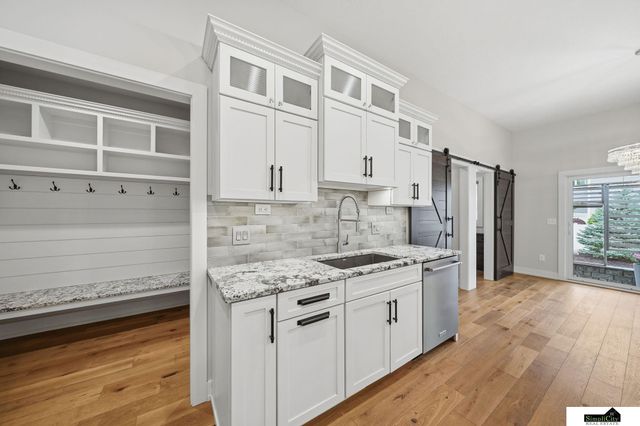 6141 S 97th Street, Lincoln, NE 68526