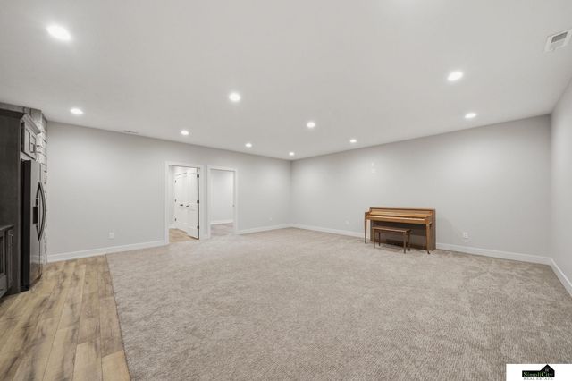 6141 S 97th Street, Lincoln, NE 68526