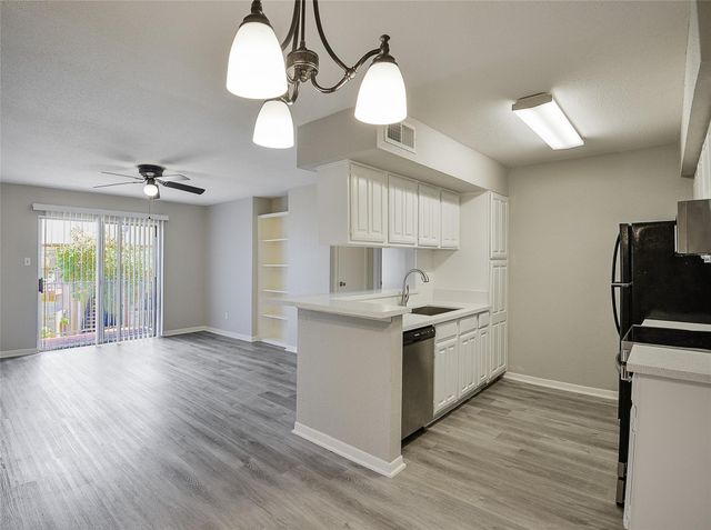 12955 Woodforest Boulevard 54, Houston, TX 77015
